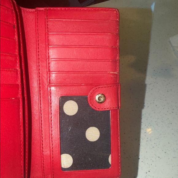 Kate Spade Cedar Street Lacey Patent
Leather Red Wallet 🔴pre-owned - Picture 7 of 11